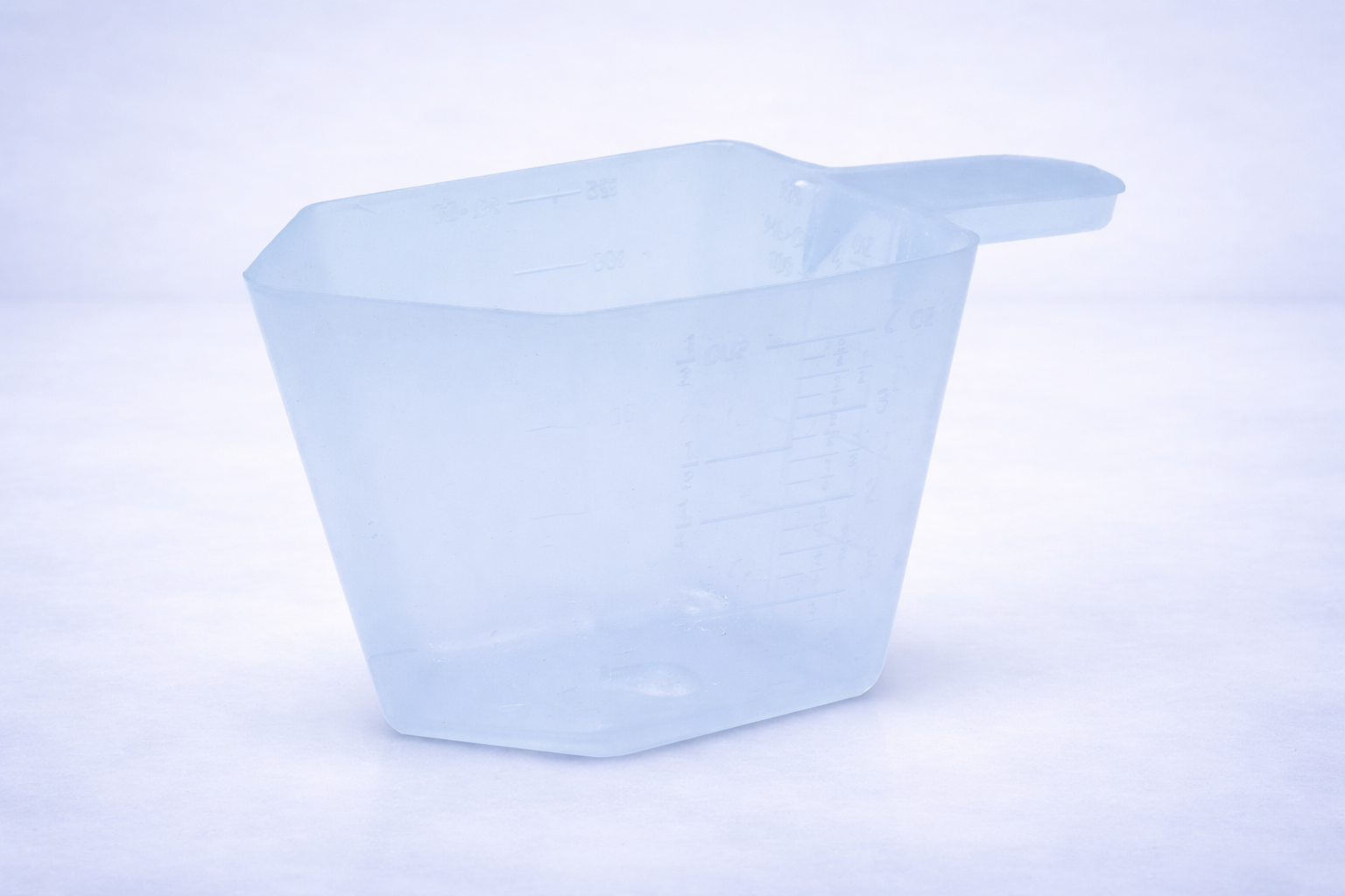 Taza medidora de 4 oz: pico vertedor fácil, dosificación precisa de productos químicos 