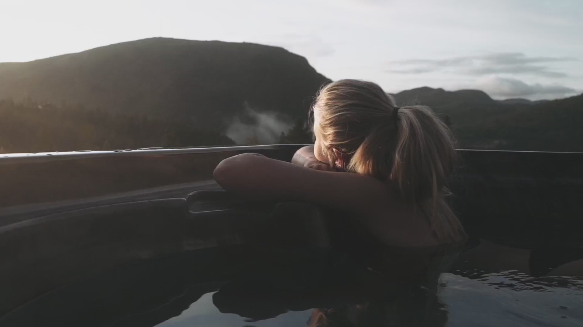 Load video: Leisure Time® Chlorine &amp; Bromine Test Strips - 50 Count